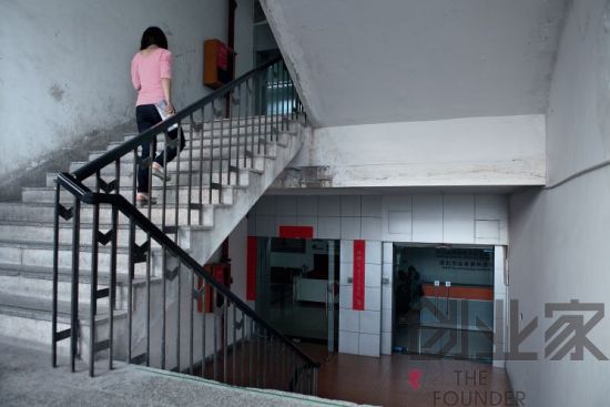 理邦工廠樓上有三家醫(yī)療器械公司，其中兩家創(chuàng)始人來(lái)自安科 攝影/陳孝悅